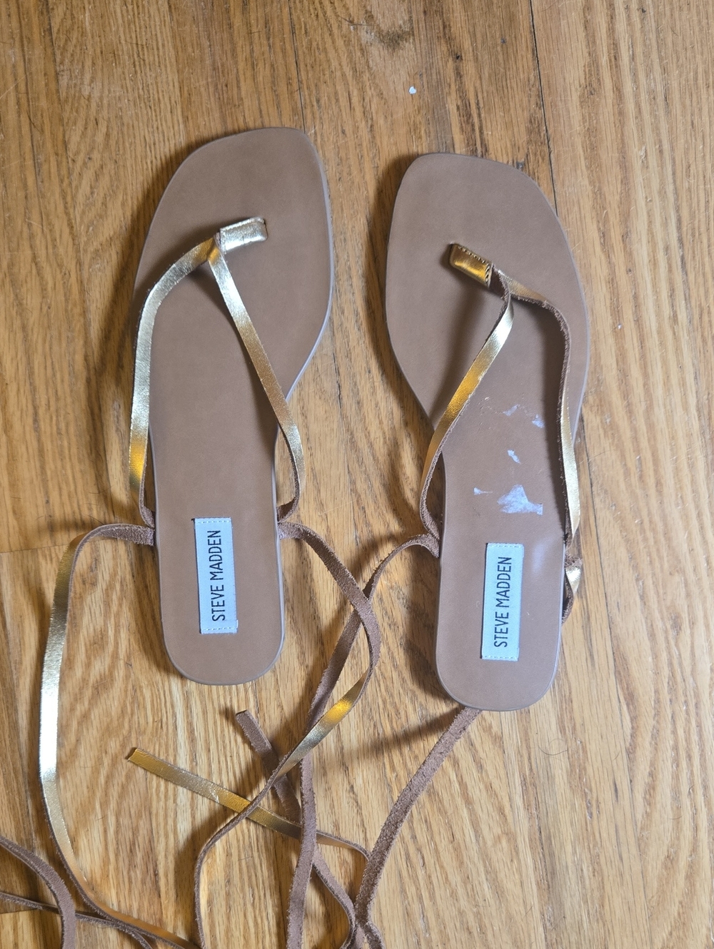 BN Steve Madden Wynn gold leather lace-up sandals - Picture 2 of 4